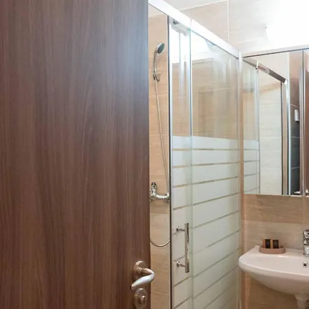 905 Apartment *