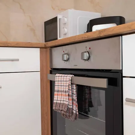 905 Apartment